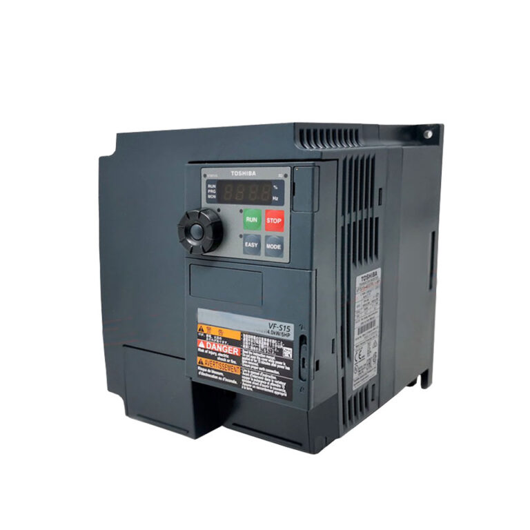 oshiba Frequenzumrichter VFS15 Serie mit abnehmbarem Bedienfeld, robustem Gehäuse und integriertem Display für präzise Steuerung in Industrieanwendungen.