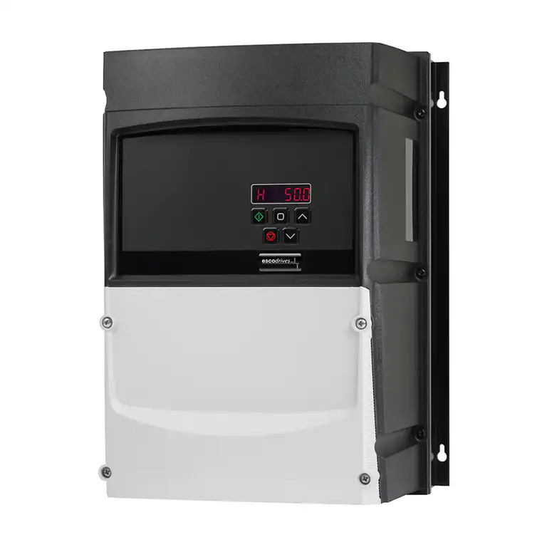 Frequenzumrichter escodrives EDS3-4220PL-66N1 ohne Hauptschalter und externe Bedienelemente, Frontansicht mit digitalem LED-Display und Tastenfeld.