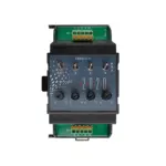 EAP E8AO-U/H Erweiterungsmodul 5718-2, Frontansicht mit 4 Kippschaltern für Handbetrieb, 4 Potentiometern zur 0–10-V-Vorgabe und oberen/unteren Push-in-Klemmen.