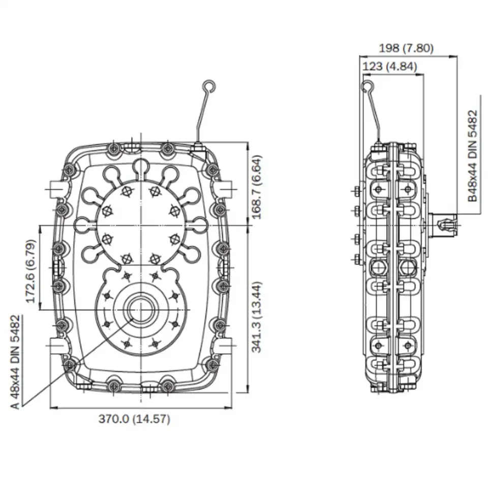 Bemaßte Zeichnung Twin Disc AM110 – Außenmaße, Bohrbilder, DIN/SAE-Schnittstellen für den Einbau in Deutschland/DACH